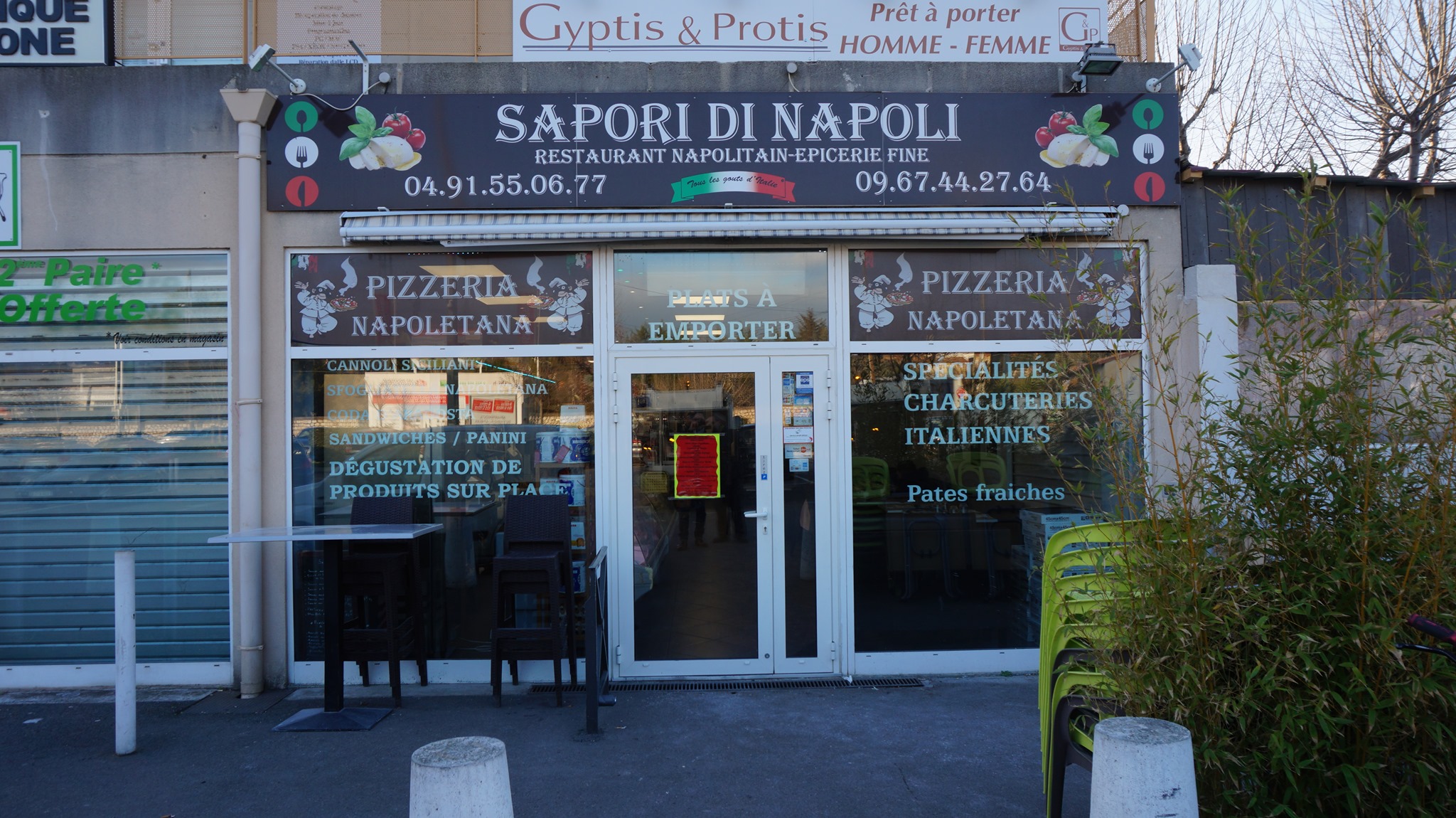magasin Restaurant Sapori di Napoli